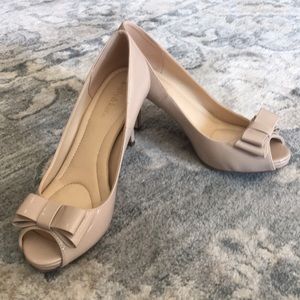 Beige Leather Heels with Bow
